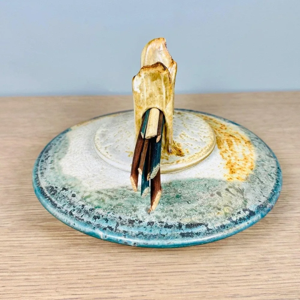 Signed Studio Art Pottery Lidded Centerpiece Bowl Palm Twig Handle Vintage 2005
